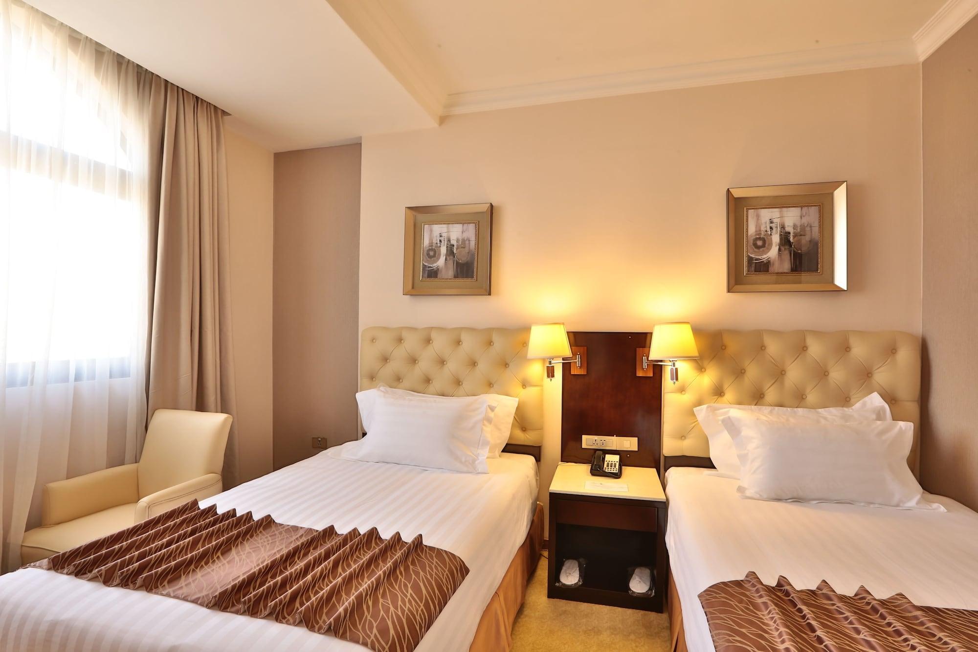 Getfam Hotel Addis Ababa Exterior photo