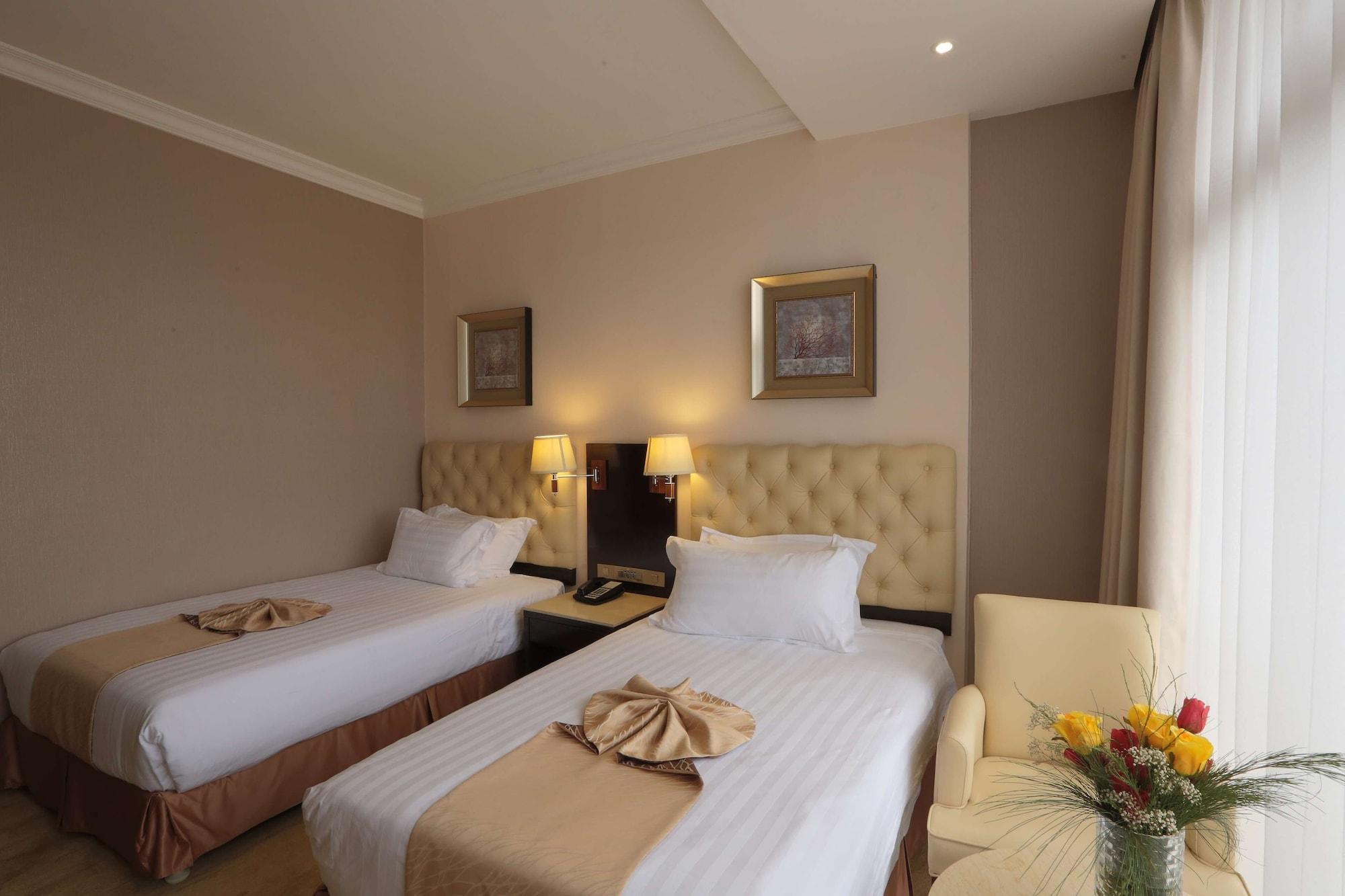 Getfam Hotel Addis Ababa Exterior photo