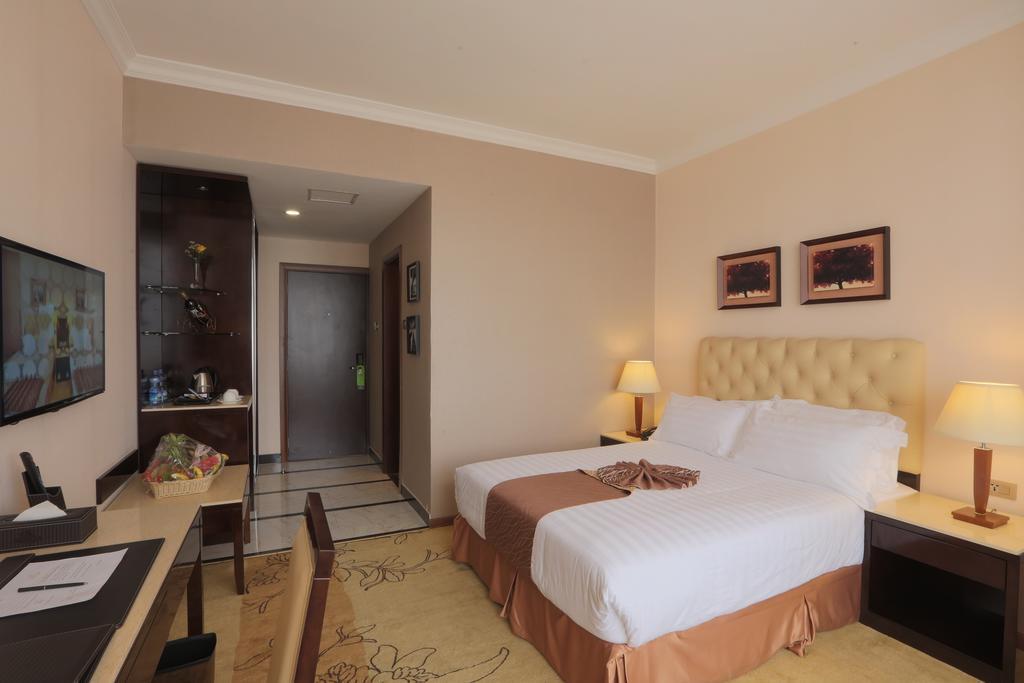 Getfam Hotel Addis Ababa Exterior photo