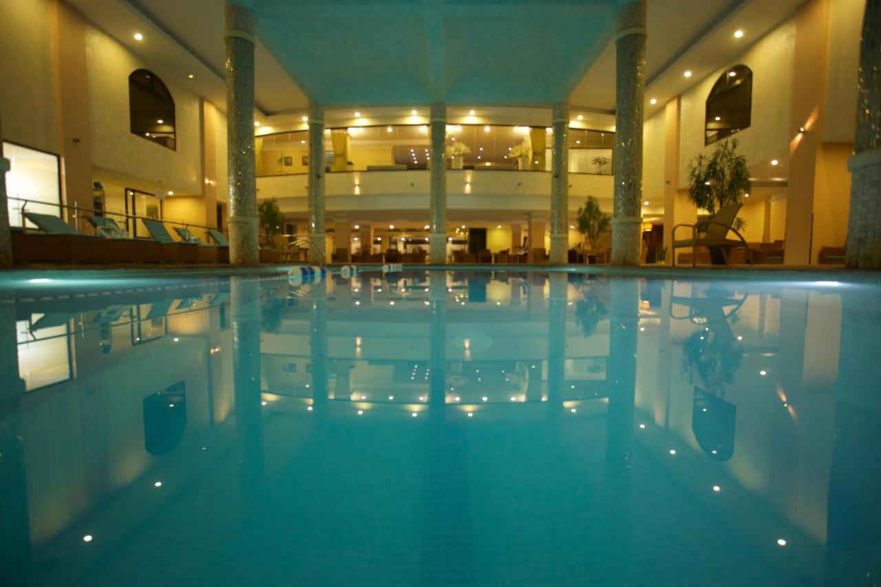 Getfam Hotel Addis Ababa Exterior photo