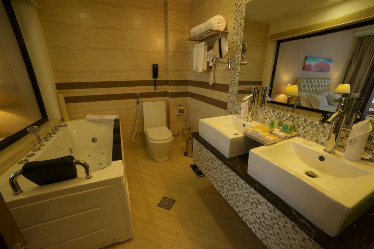 Getfam Hotel Addis Ababa Exterior photo